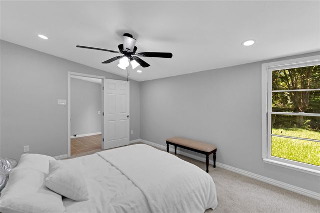 526 Roberts Avenue, Irving, TX 75060