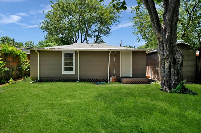 526 Roberts Avenue, Irving, TX 75060