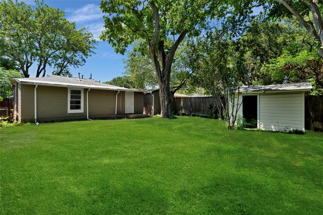 526 Roberts Avenue, Irving, TX 75060