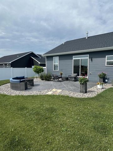 3700 RIDGECREST LANE, Kaukauna, WI 54130