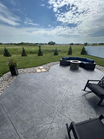 3700 RIDGECREST LANE, Kaukauna, WI 54130