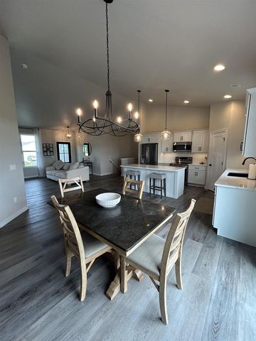 3700 RIDGECREST LANE, Kaukauna, WI 54130