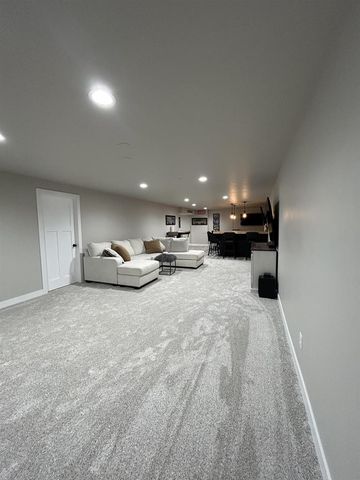 3700 RIDGECREST LANE, Kaukauna, WI 54130