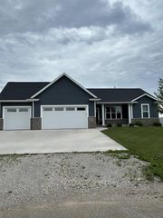 3700 RIDGECREST LANE, Kaukauna, WI 54130