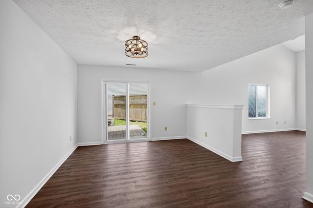 612 Cembra Drive, Greenwood, IN 46143