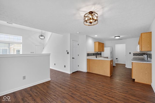 612 Cembra Drive, Greenwood, IN 46143