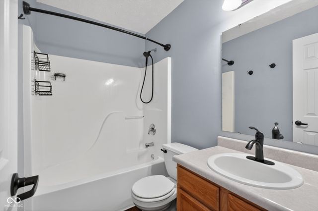 612 Cembra Drive, Greenwood, IN 46143