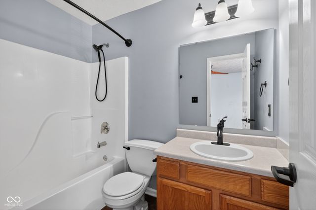 612 Cembra Drive, Greenwood, IN 46143