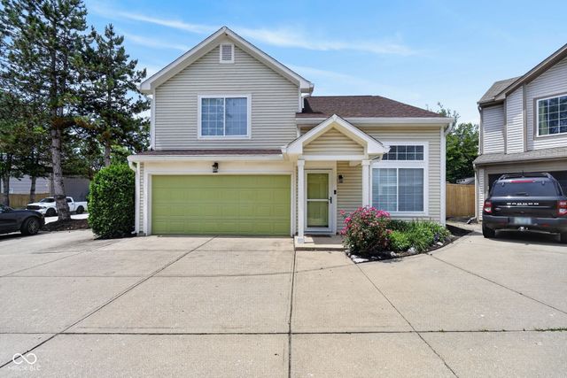 612 Cembra Drive, Greenwood, IN 46143