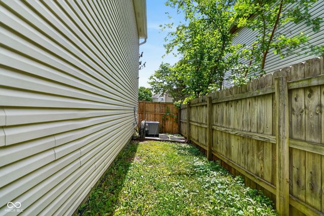 612 Cembra Drive, Greenwood, IN 46143