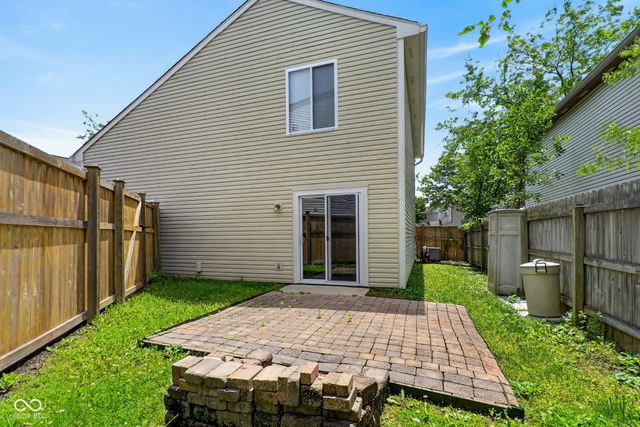 612 Cembra Drive, Greenwood, IN 46143