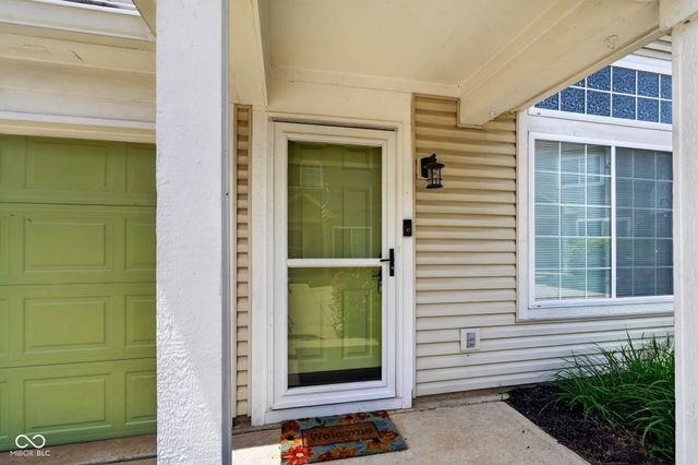 612 Cembra Drive, Greenwood, IN 46143