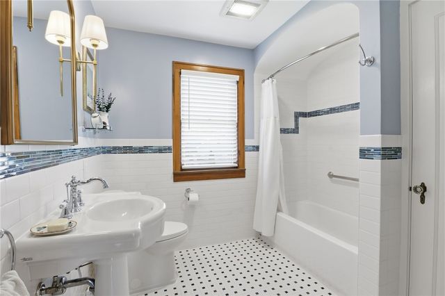 65 Camden Street, Rochester, NY 14612