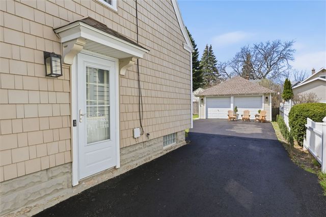 65 Camden Street, Rochester, NY 14612