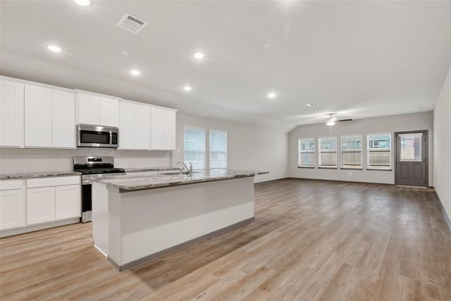 3410 Rolling River Drive, Baytown, TX 77521