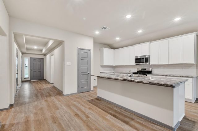 3410 Rolling River Drive, Baytown, TX 77521