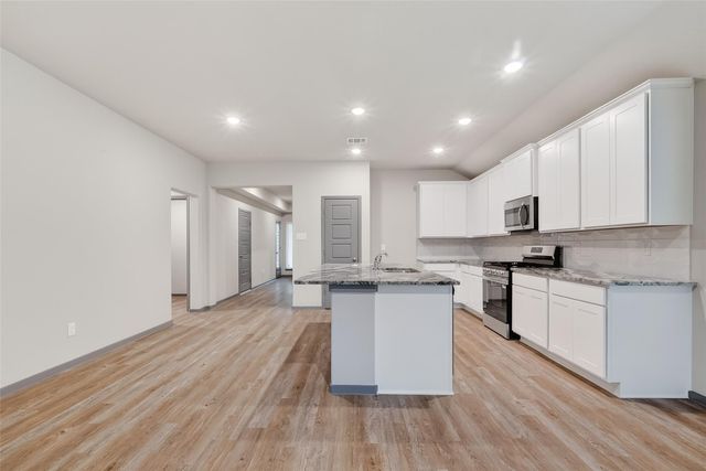 3410 Rolling River Drive, Baytown, TX 77521