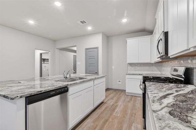 3410 Rolling River Drive, Baytown, TX 77521