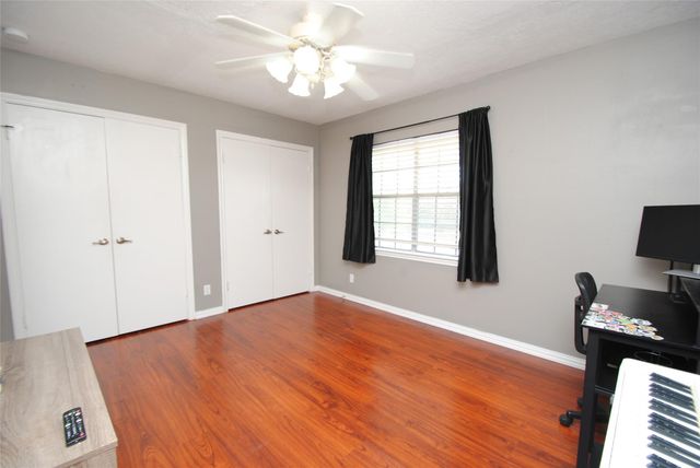 12739 Huntingwick Drive 151, Houston, TX 77024