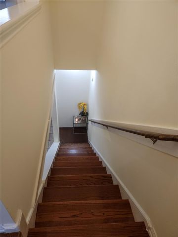 12739 Huntingwick Drive 151, Houston, TX 77024