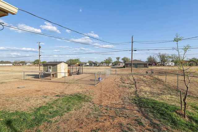 1914 NW 15TH Avenue, Amarillo, TX 79107