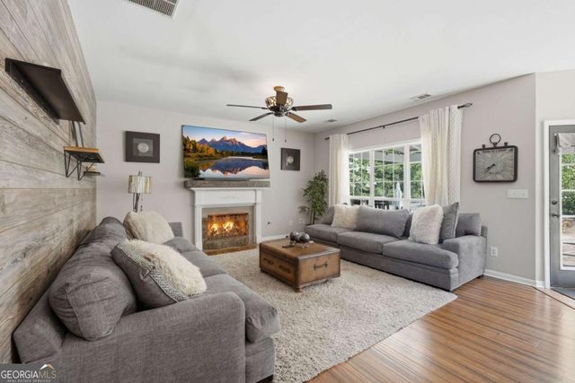 555 Kingsport Drive, Alpharetta, GA 30076