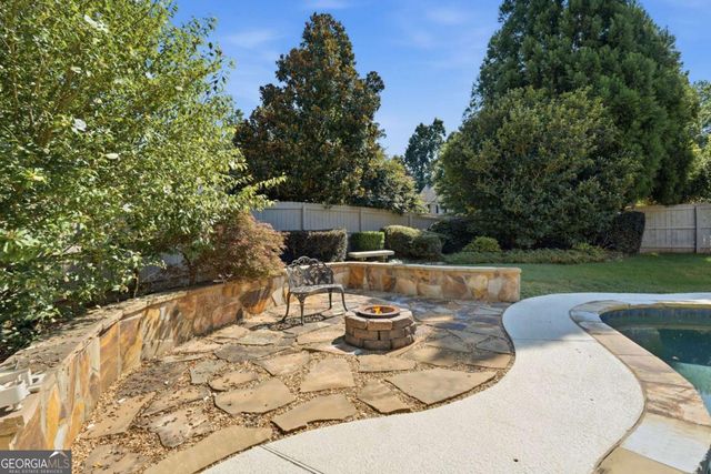 555 Kingsport Drive, Alpharetta, GA 30076