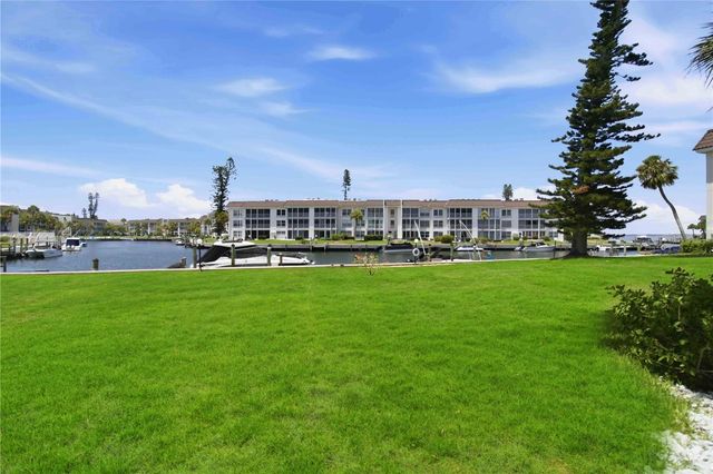 4340 FALMOUTH DRIVE 104, Longboat Key, FL 34228