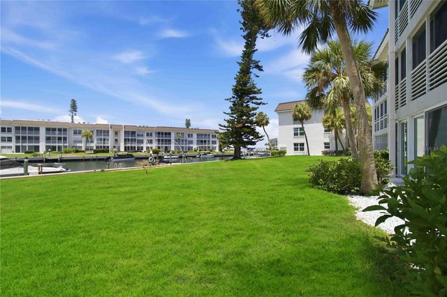 4340 FALMOUTH DRIVE 104, Longboat Key, FL 34228