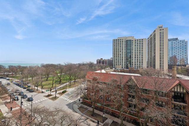 5050 S EAST END Avenue 8D, Chicago, IL 60615