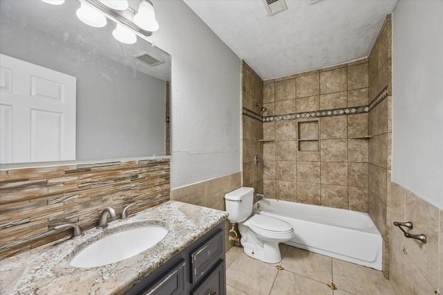 2716 N Harris Avenue, Pasadena, TX 77506