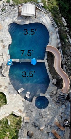 24 Jackson Road, Mahopac, NY 10541