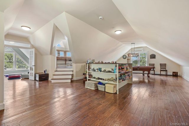 24 Jackson Road, Mahopac, NY 10541