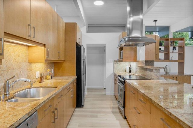 3925 Nelson Drive, Palo Alto, CA 94306