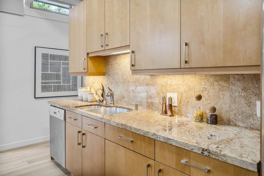 Image 25 of property listing at 3925 Nelson Drive, Palo Alto, CA 94306