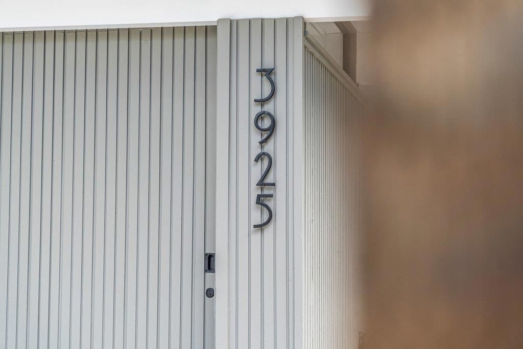 Image 4 of property listing at 3925 Nelson Drive, Palo Alto, CA 94306