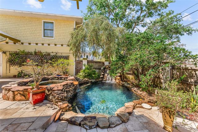 701 S BOULEVARD, Tampa, FL 33606