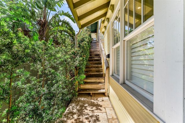 701 S BOULEVARD, Tampa, FL 33606
