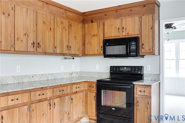 13424 Janeka Dr, Chesterfield, VA 23838