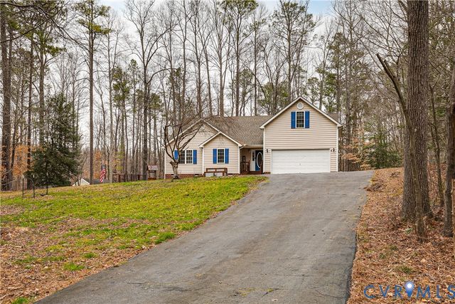 13424 Janeka Dr, Chesterfield, VA 23838