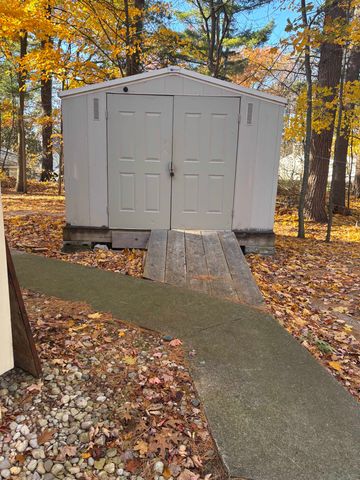 8661 Deadstream Road, Honor, MI 49640