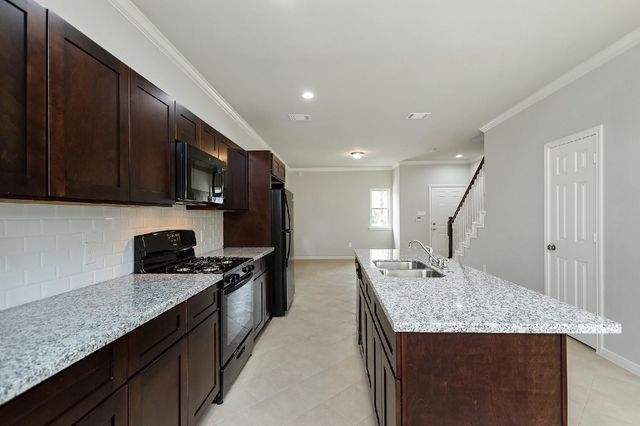 1043 Marcolin, Houston, TX 77088