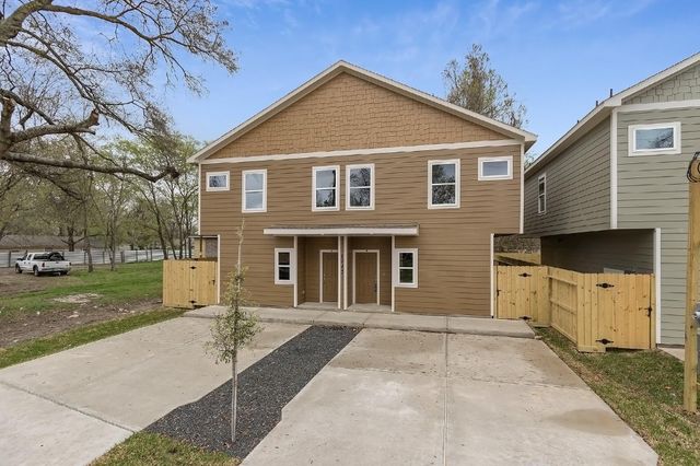 1043 Marcolin, Houston, TX 77088