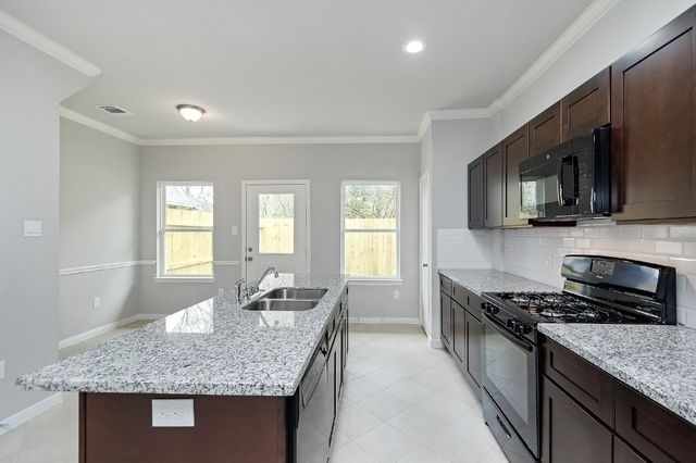 1043 Marcolin, Houston, TX 77088