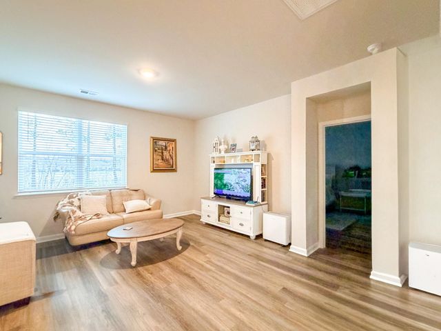 119 Marauder Dr., Longs, SC 29568