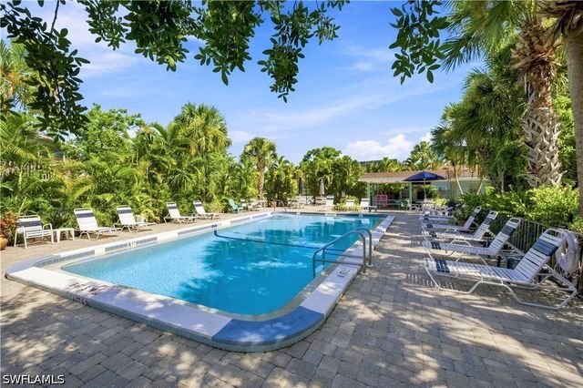 8135 Country RD 103, Fort Myers, FL 33919