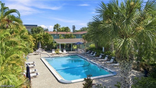 8135 Country RD 103, Fort Myers, FL 33919