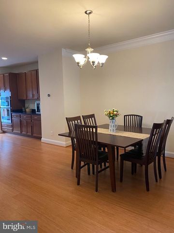 9532 CANONBURY SQ, Fairfax, VA 22031