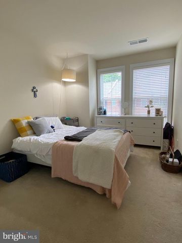 9532 CANONBURY SQ, Fairfax, VA 22031