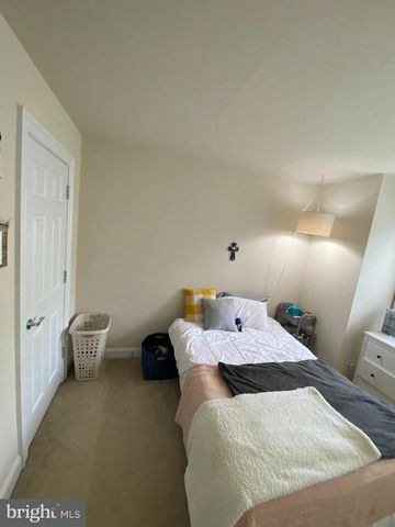 9532 CANONBURY SQ, Fairfax, VA 22031